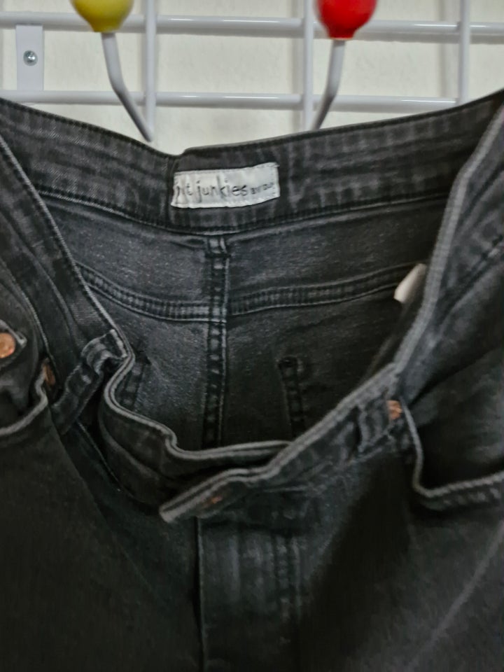 Jeans, Just junkies, str. 32