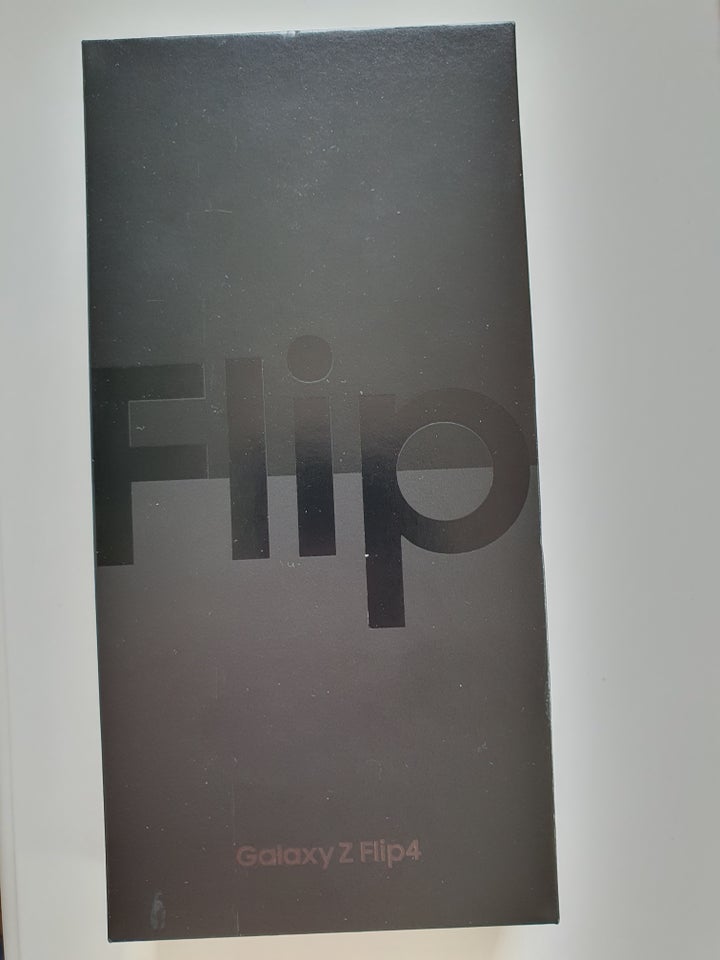 Samsung Galaxy Flip4, 8 , Perfekt