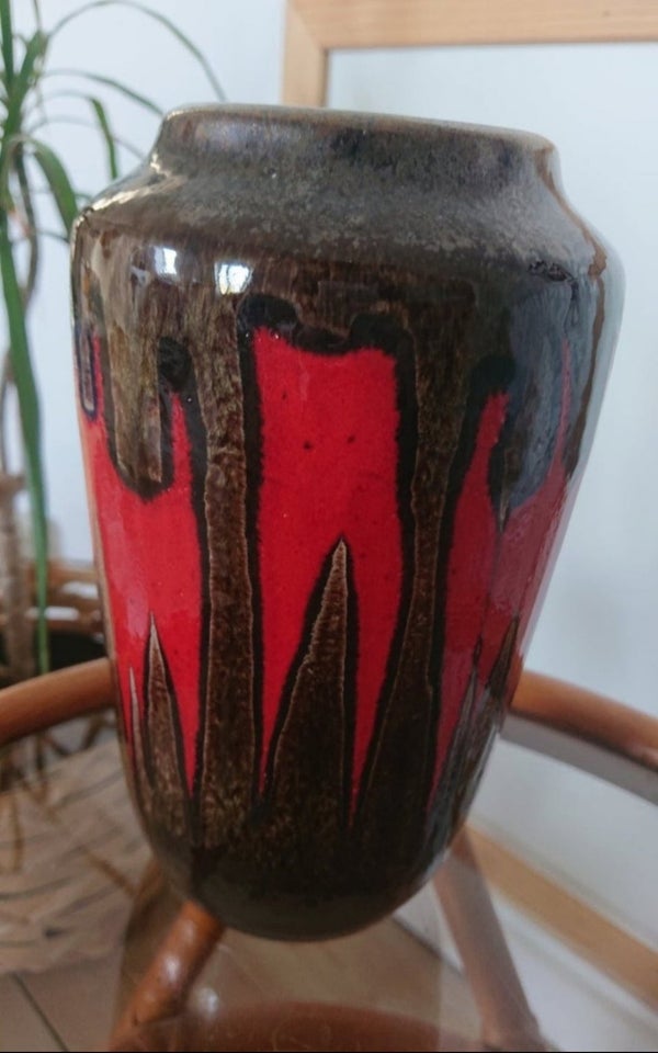 Vase W Germany