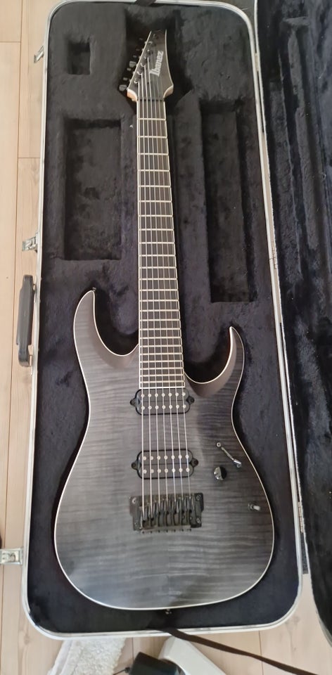 Elguitar, Ibanez RGAIX7FM IRON