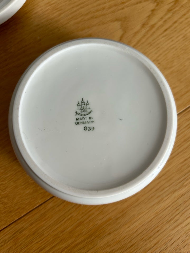 Porcelæn, Skål med låg, Bing og