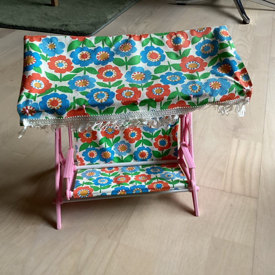 Barbie, Retro gyngesofa