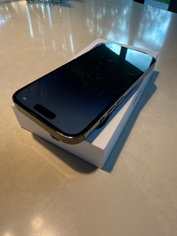 iPhone 14 Pro, 256 GB, sort