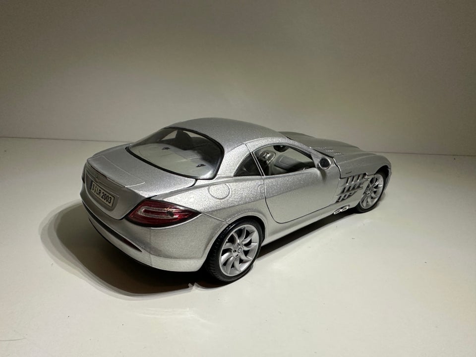 Modelbil, Maisto Mercedes slr