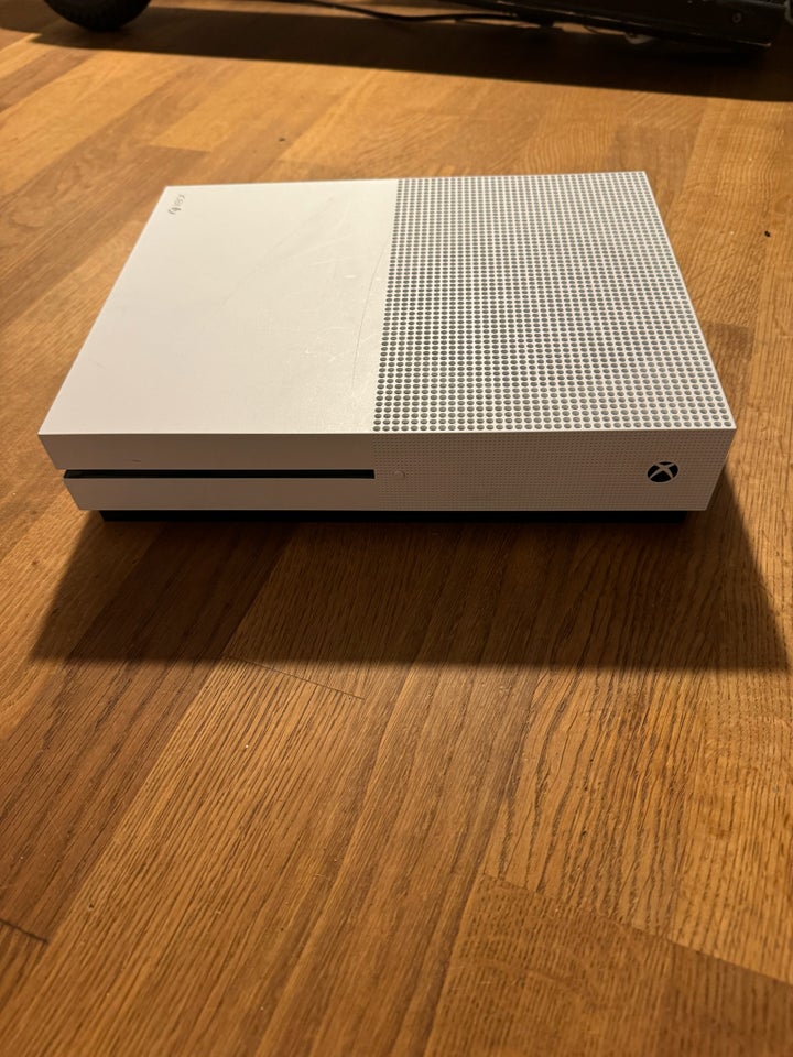 Xbox One S, God