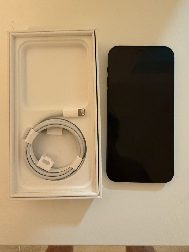 iPhone 12, 64 GB, sort