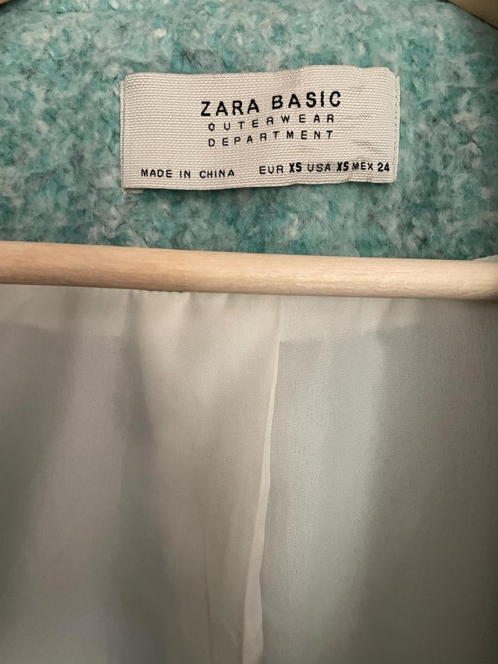 Frakke, str. 36, Zara