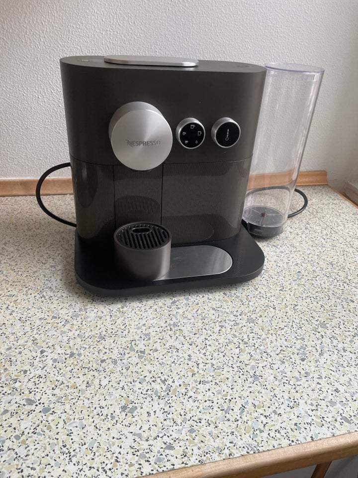 Nespresso D80