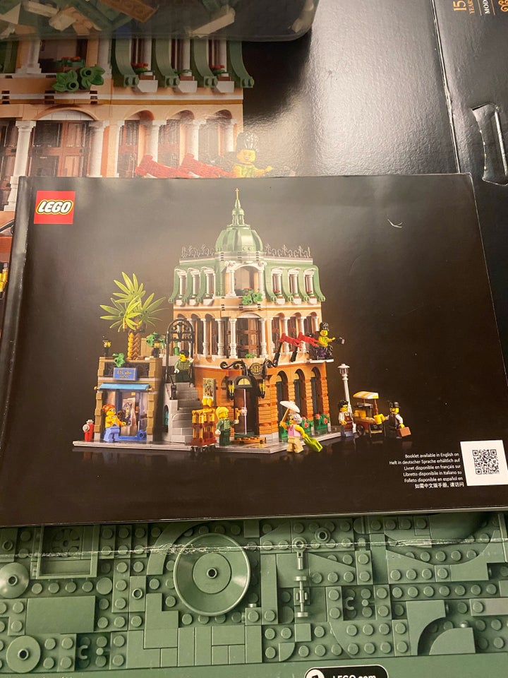 Lego andet, Boutique hotel 10297