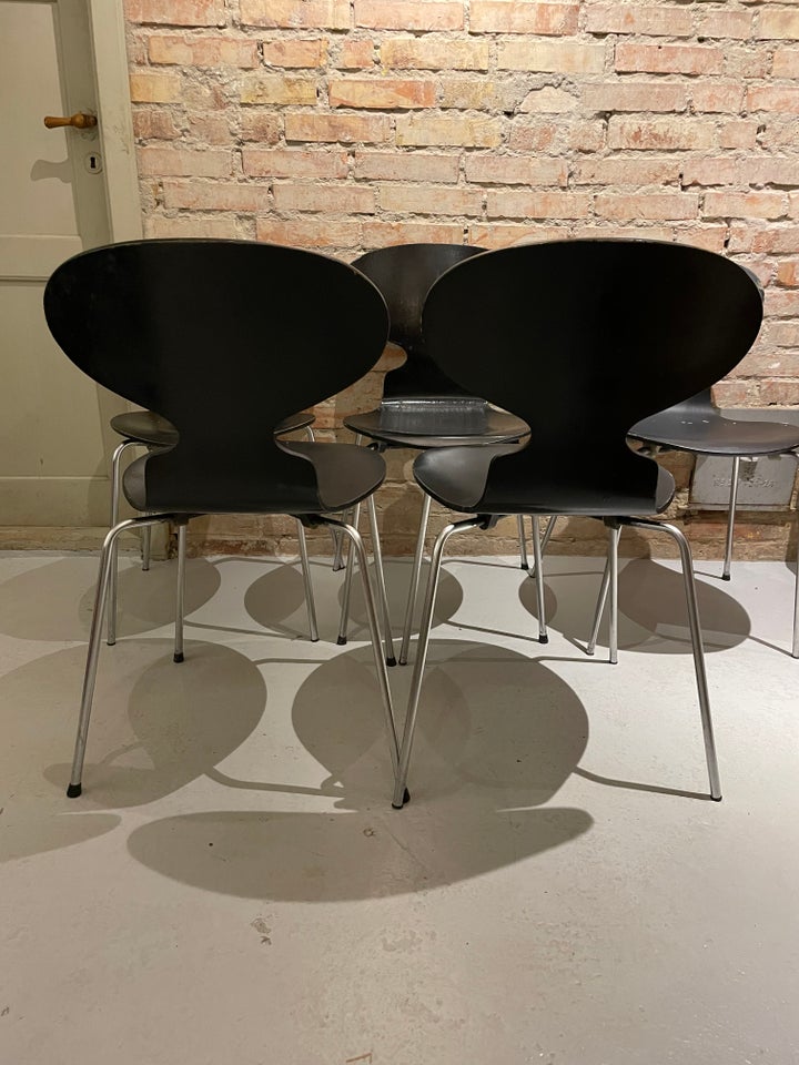 Arne Jacobsen, Myren, Stole