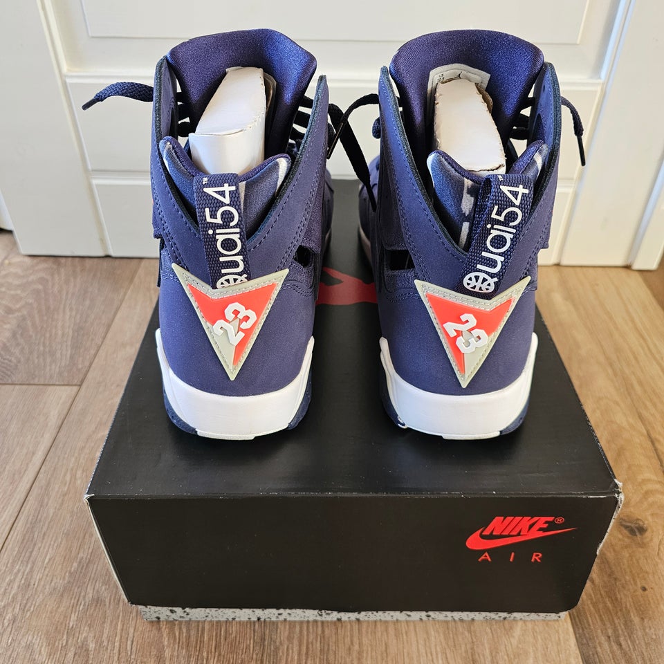 Sneakers Air Jordan str 445