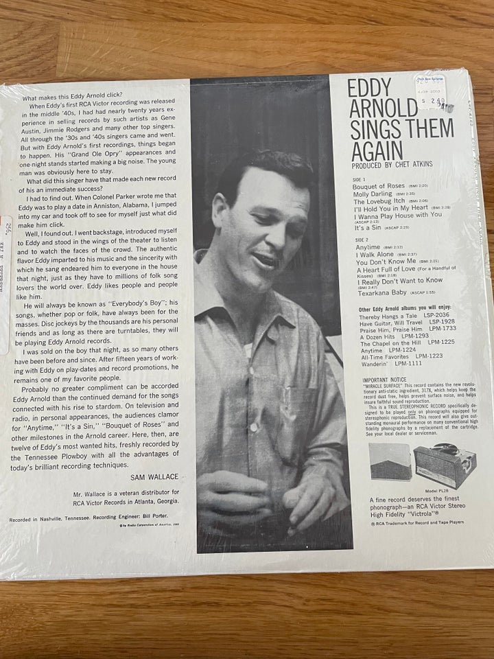 LP, Eddy Arnold ( 1. Press), Sings