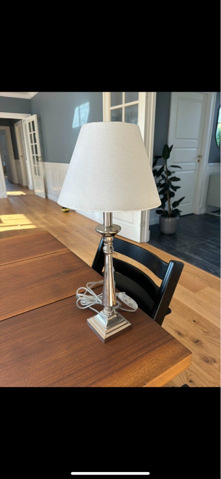 Lampe, Lene Bjerre