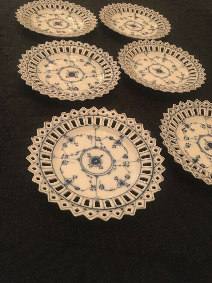 Porcelæn 6 stk kagetallerkener