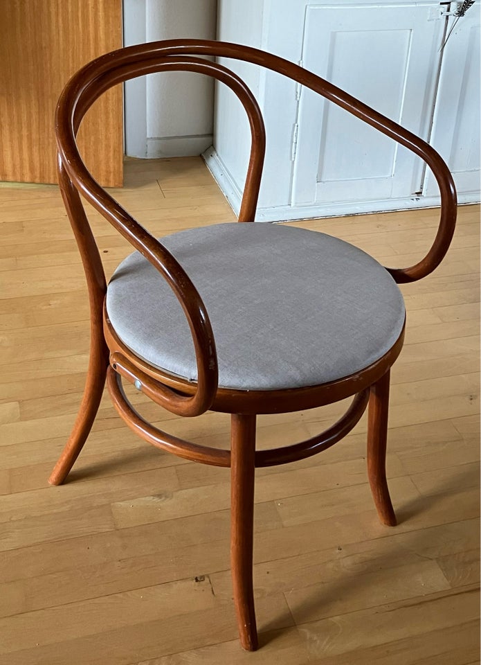 THONET, Armstol