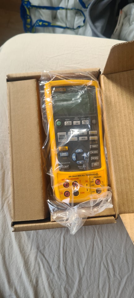 Fluke - 726 Precision Calib...