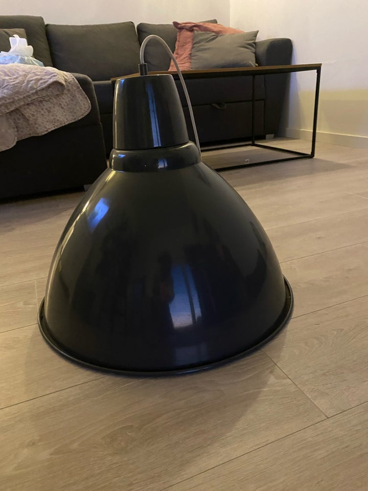 Anden loftslampe, Industri lamper