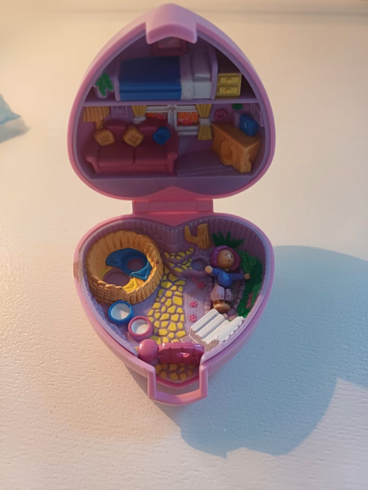 Polly Pocket