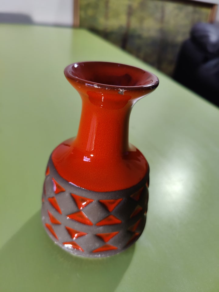 Vase rød, Keramik