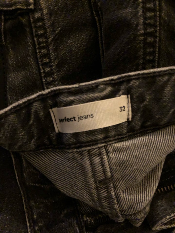 Jeans, Perfect jeans , str. 32