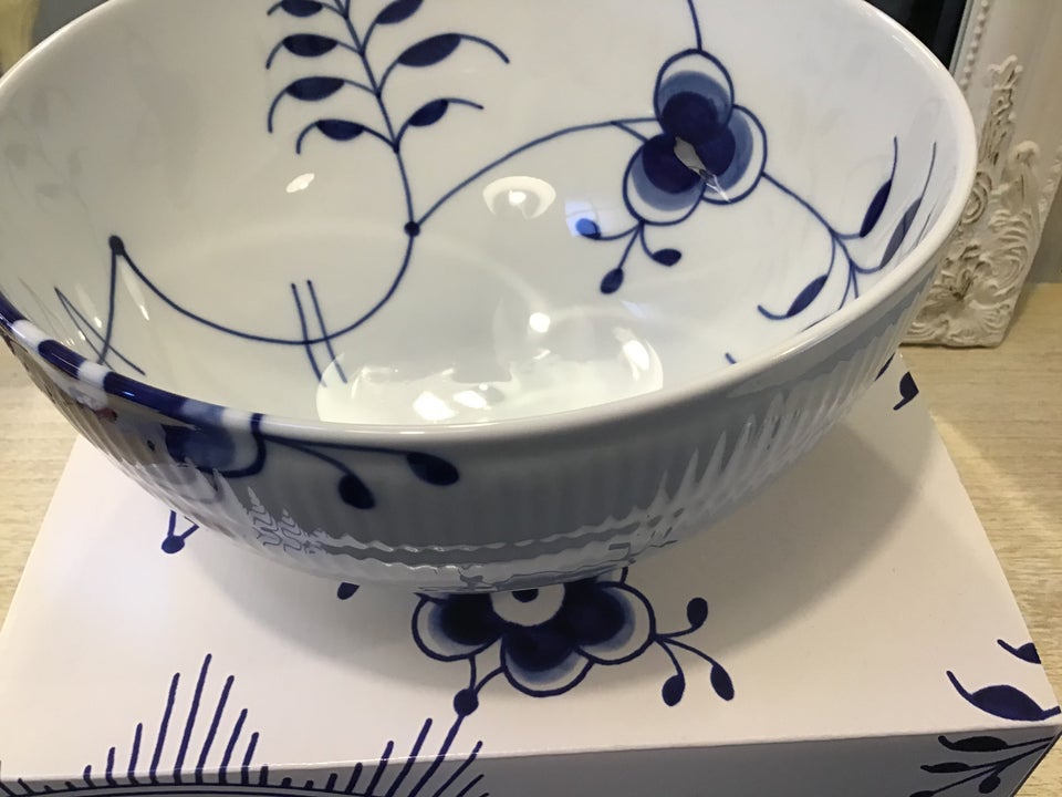 Porcelæn, Blå Mega Riflet 24 cm: