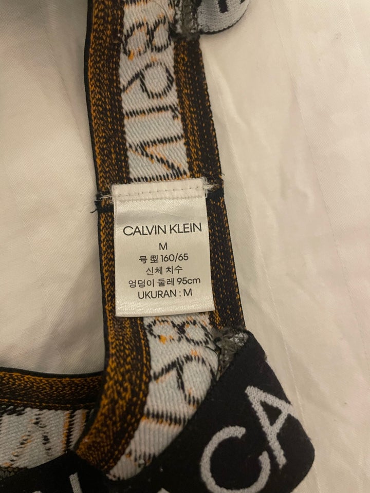 BH, Calvin Klein, str. M