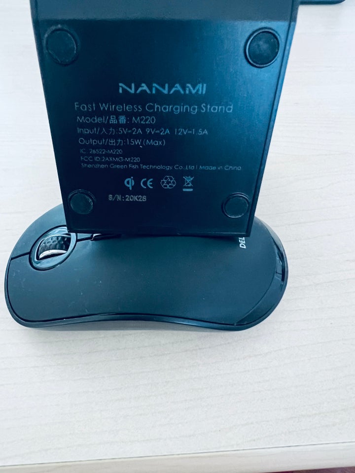 Oplader t iPhone nanami