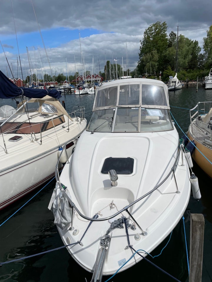 Bayliner med havneplads