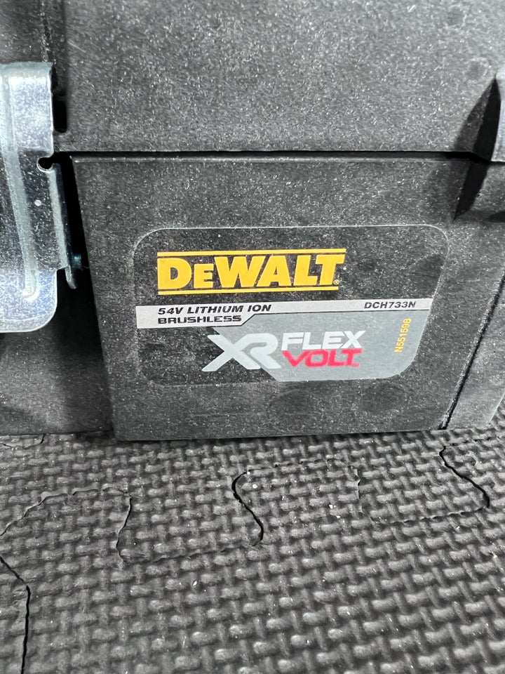 Borehammer, DeWalt