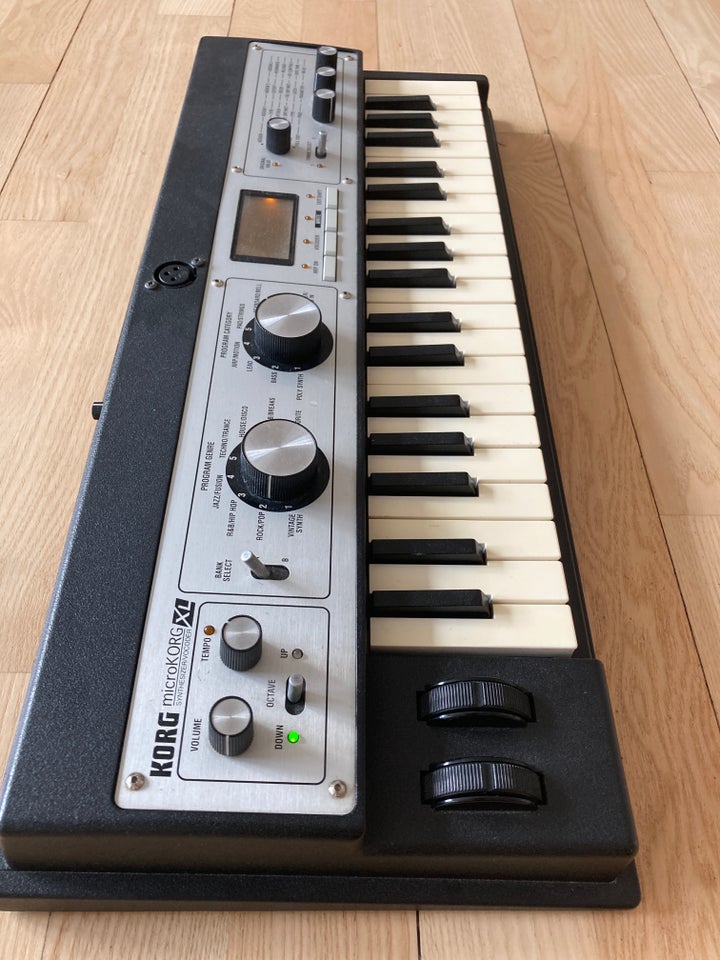 Synthesizer, KORG microKORG XL