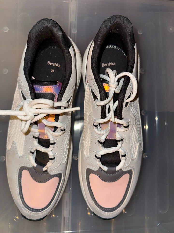 Sneakers, str. 40, Bershka