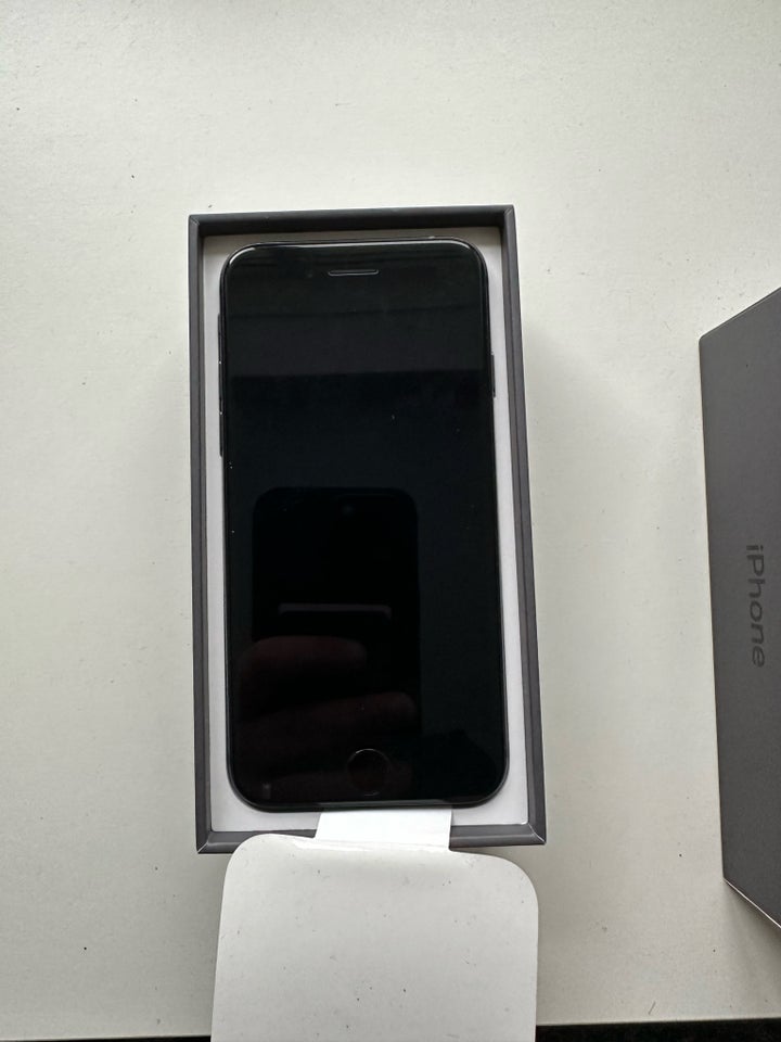 iPhone 8 64 GB grå