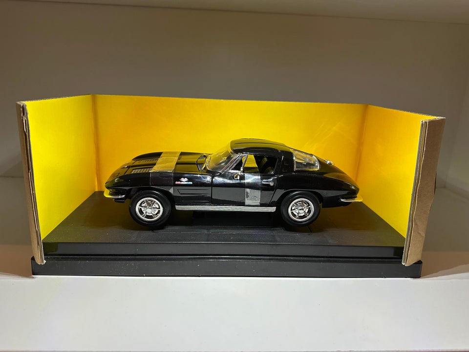 Modelbil, Ertl Chevrolet Corvette