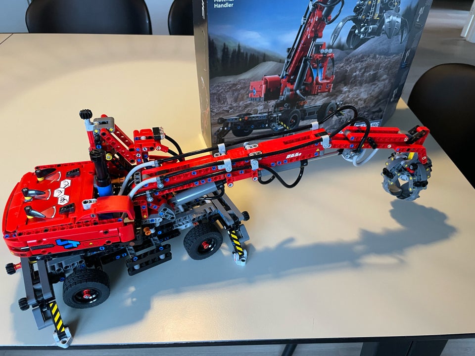 Lego Technic, 42144