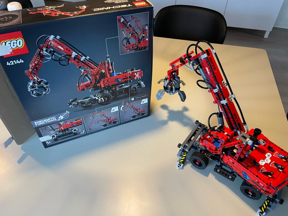 Lego Technic, 42144