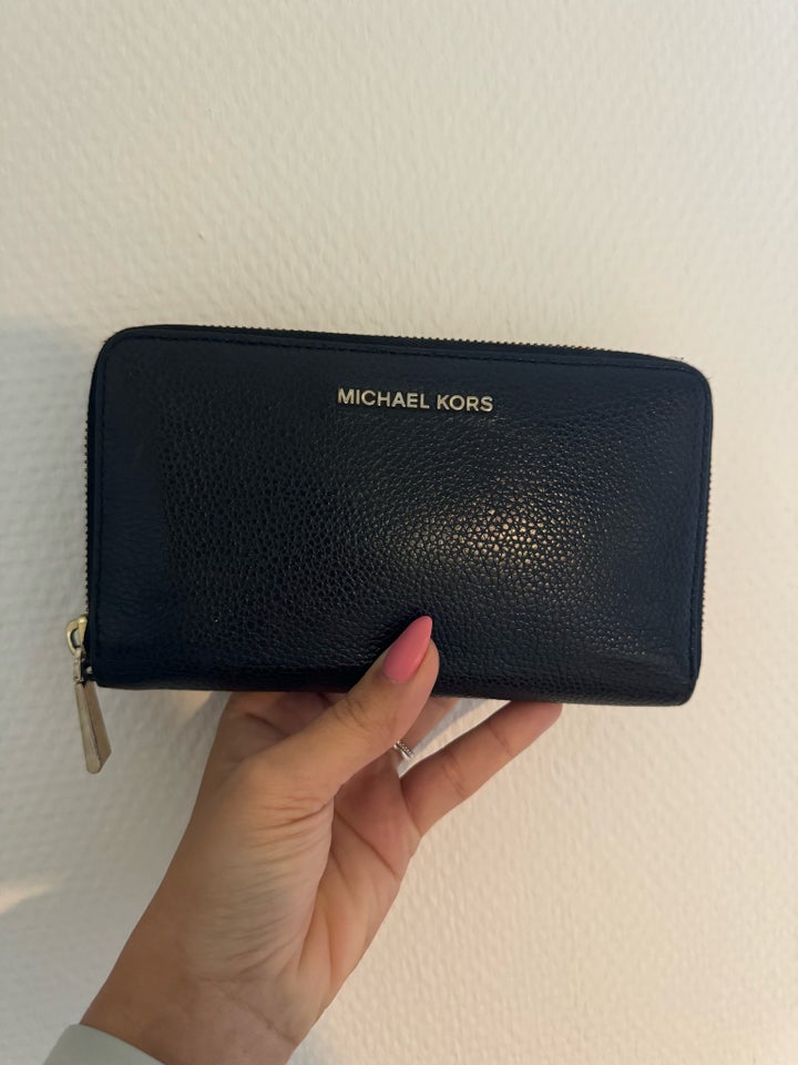 Pung, Michael Kors