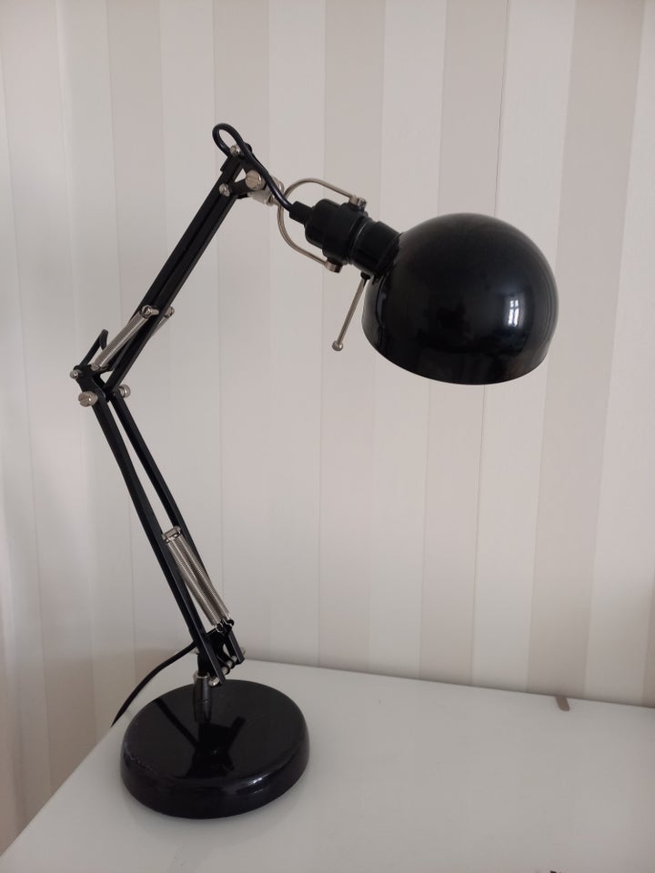 Skrivebordslampe IKEA