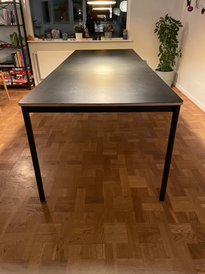 Spisebord, Muuto Base Table, Muuto