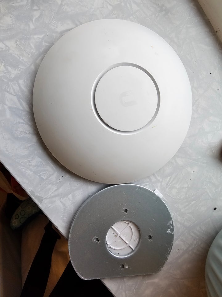 Access point, wireless, Ubiquiti