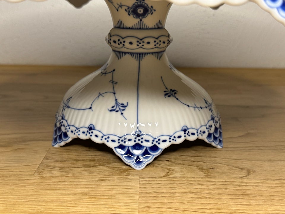 Porcelæn, Opsats, Royal