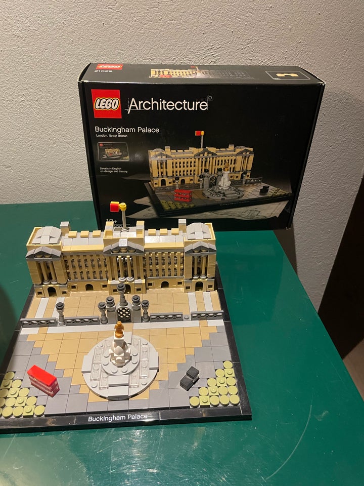 Lego Architecture, Buckingham