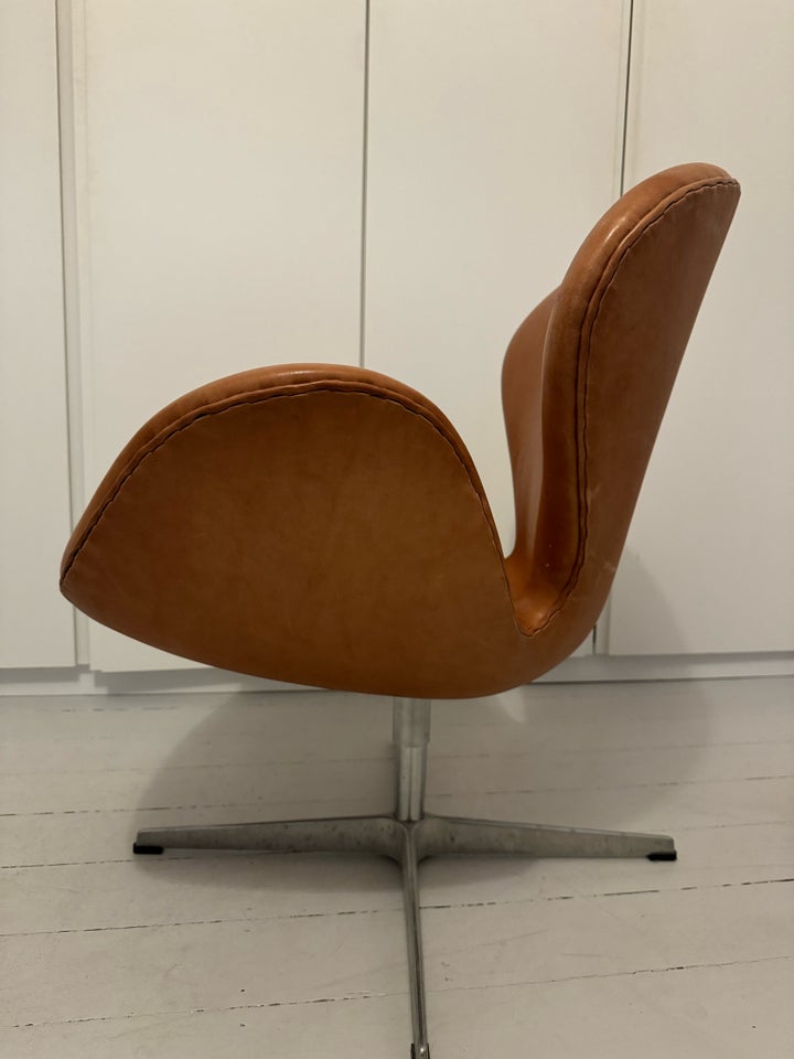 Arne Jacobsen, Svanen , Lænestol