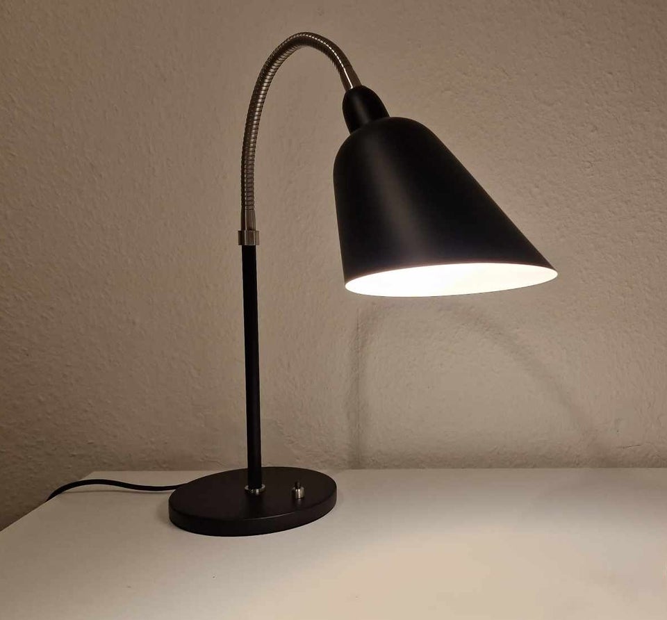 Arne Jacobsen AJ8 Bordlampe