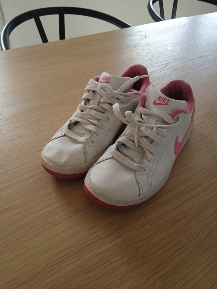 Sneakers, str. 38,5, Nike