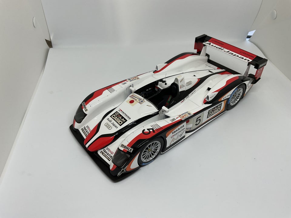 Modelbil, Spark Audi R8 LeMans