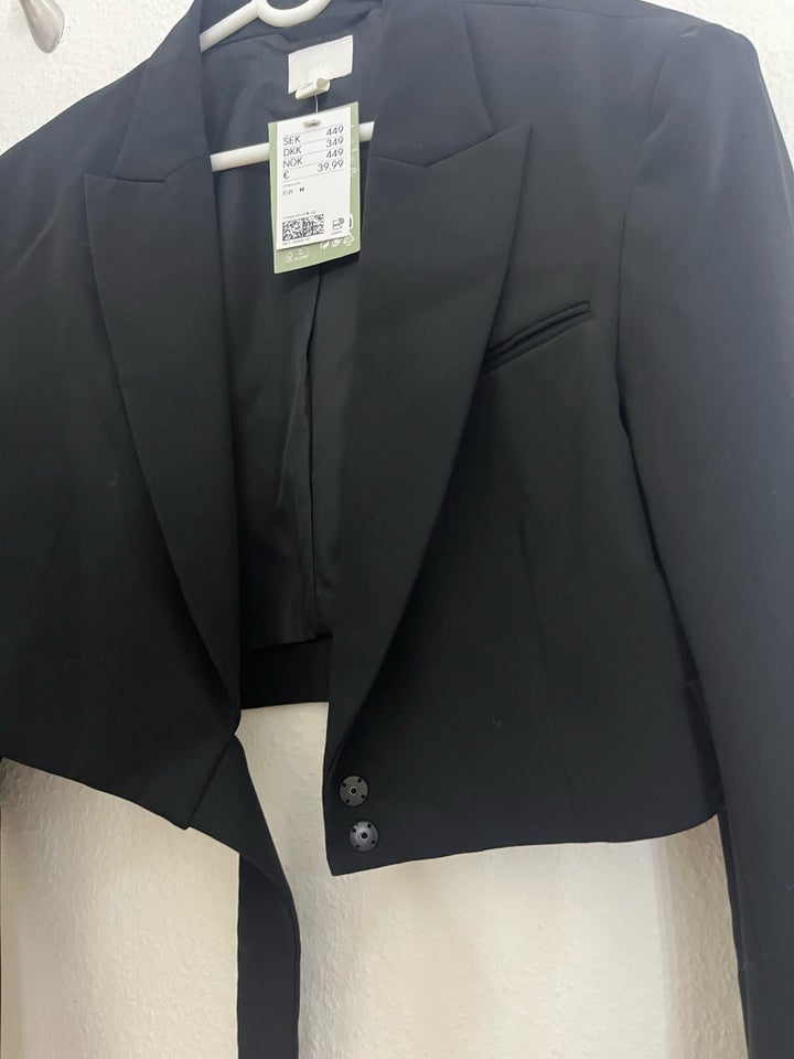 Blazer, str. 38, HM