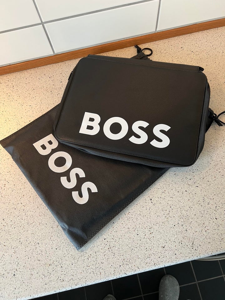 Clutch, hugo boss