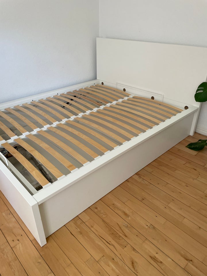 Sengeramme, IKEA MALM, b: 210 l: 175