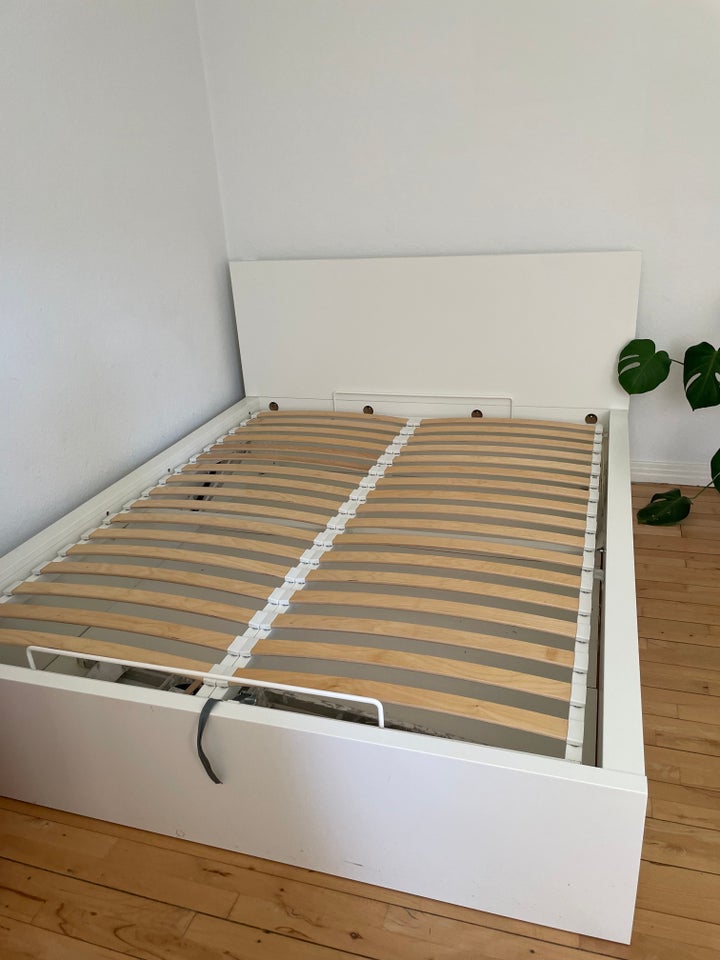 Sengeramme, IKEA MALM, b: 210 l: 175