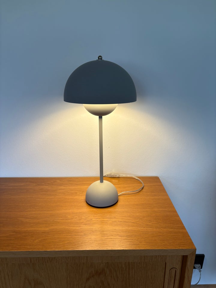 Verner Panton, VP3, bordlampe